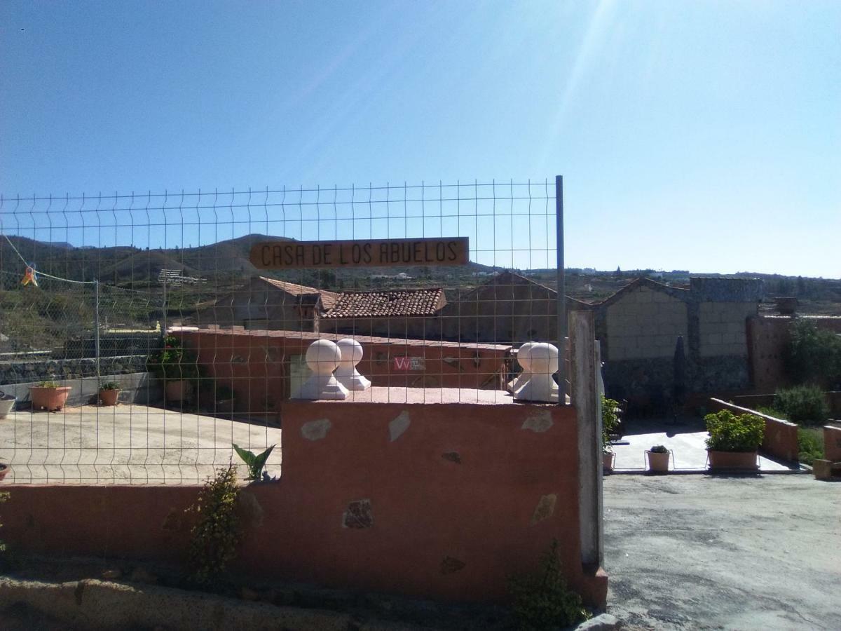 Casa De Los Abuelos วิลาฟลอร์ ภายนอก รูปภาพ